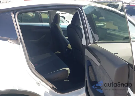 2026 Tesla Model Y Long Range Dual Motor All-Wheel Drive из США, поврежденный, VIN 7SAYGDED0TF398160